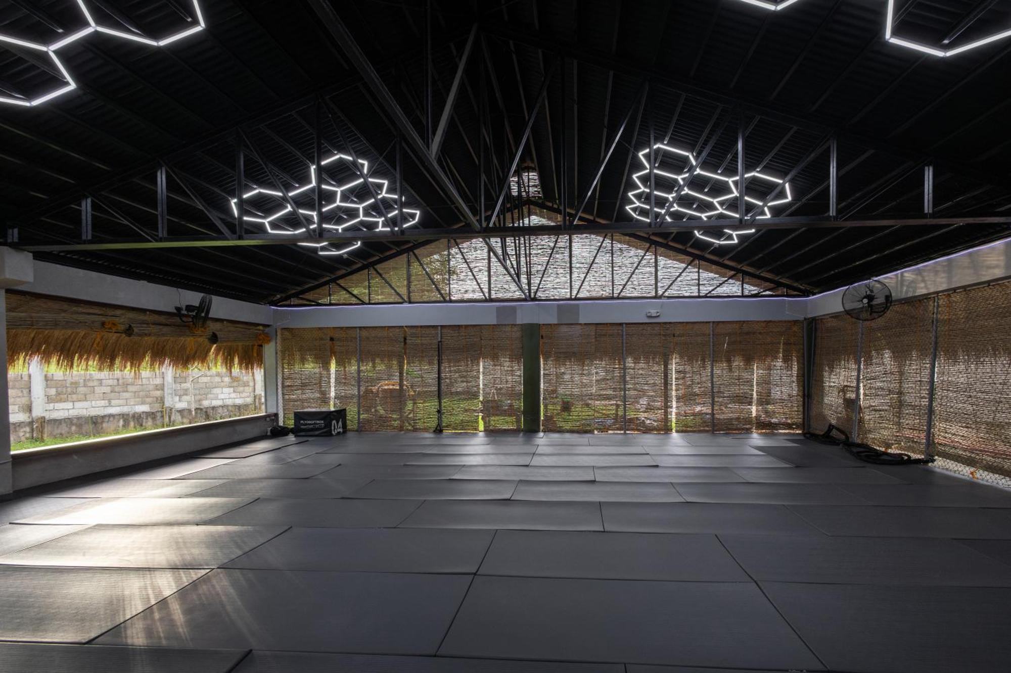 Asgard Resort & Mma Gym General Luna  Exterior foto